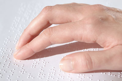 Carte Anniversaire avec un texte imprimé en braille n°2